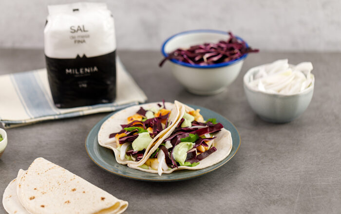 tacos pollo, aguacate y sal milenia